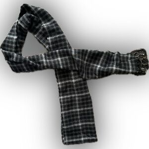 Scarf . Men’s or women’s. Washable .